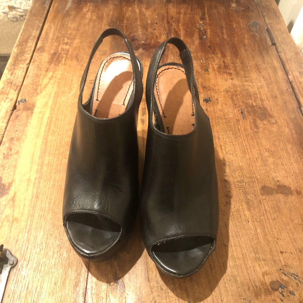 Elizabeth and James peep toe wedge size 7.5